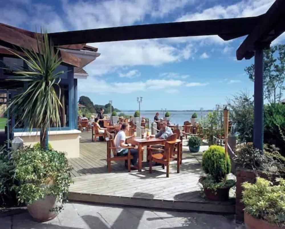 Hotel Ferrycarrig Hotel 4*